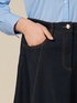Dark blue denim rinse long skirt image number 2