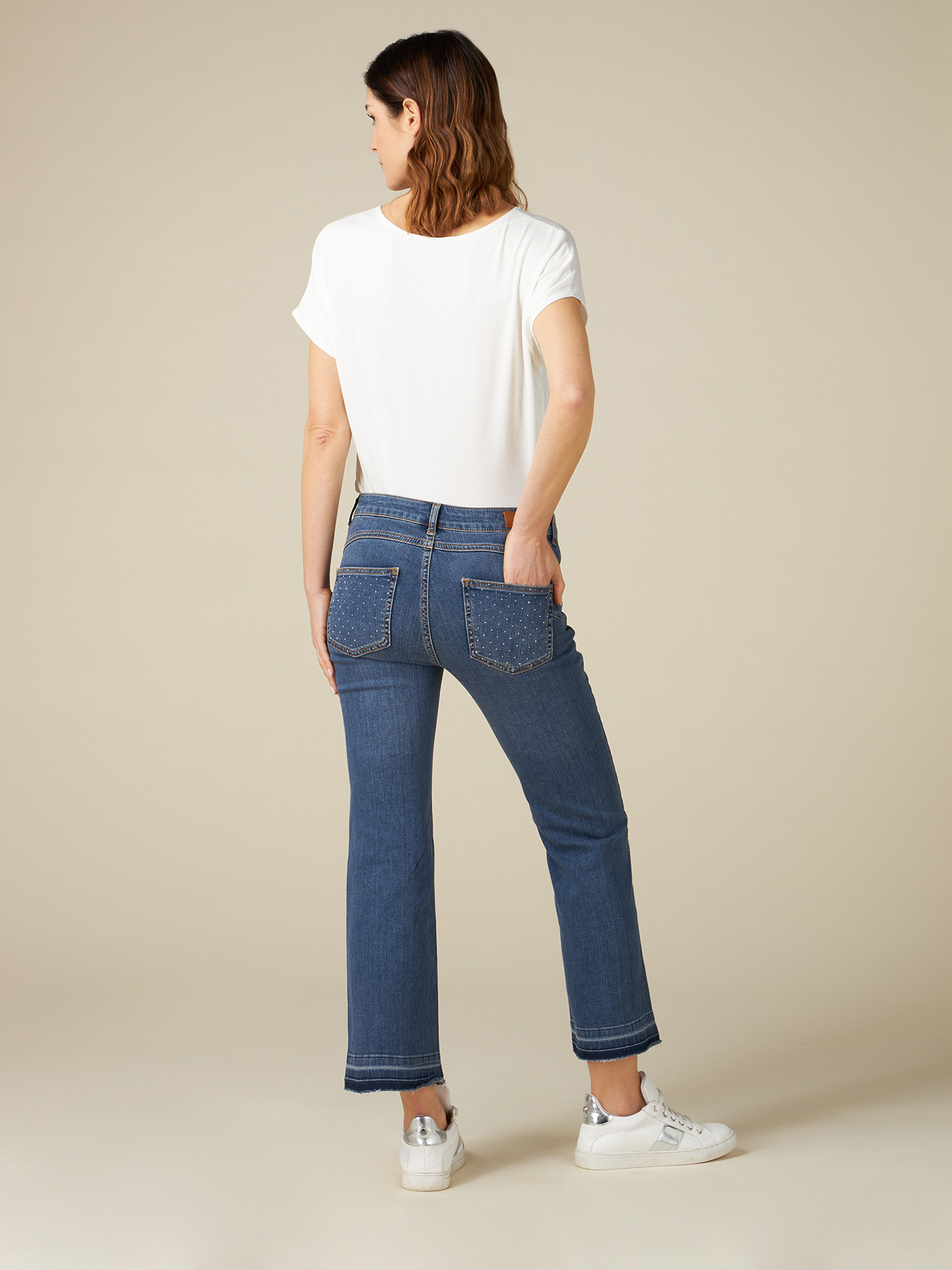 Little Flare Jeans mit kleinen Nieten image number 1