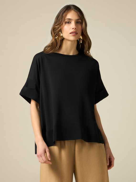 T-shirt with viscose edges