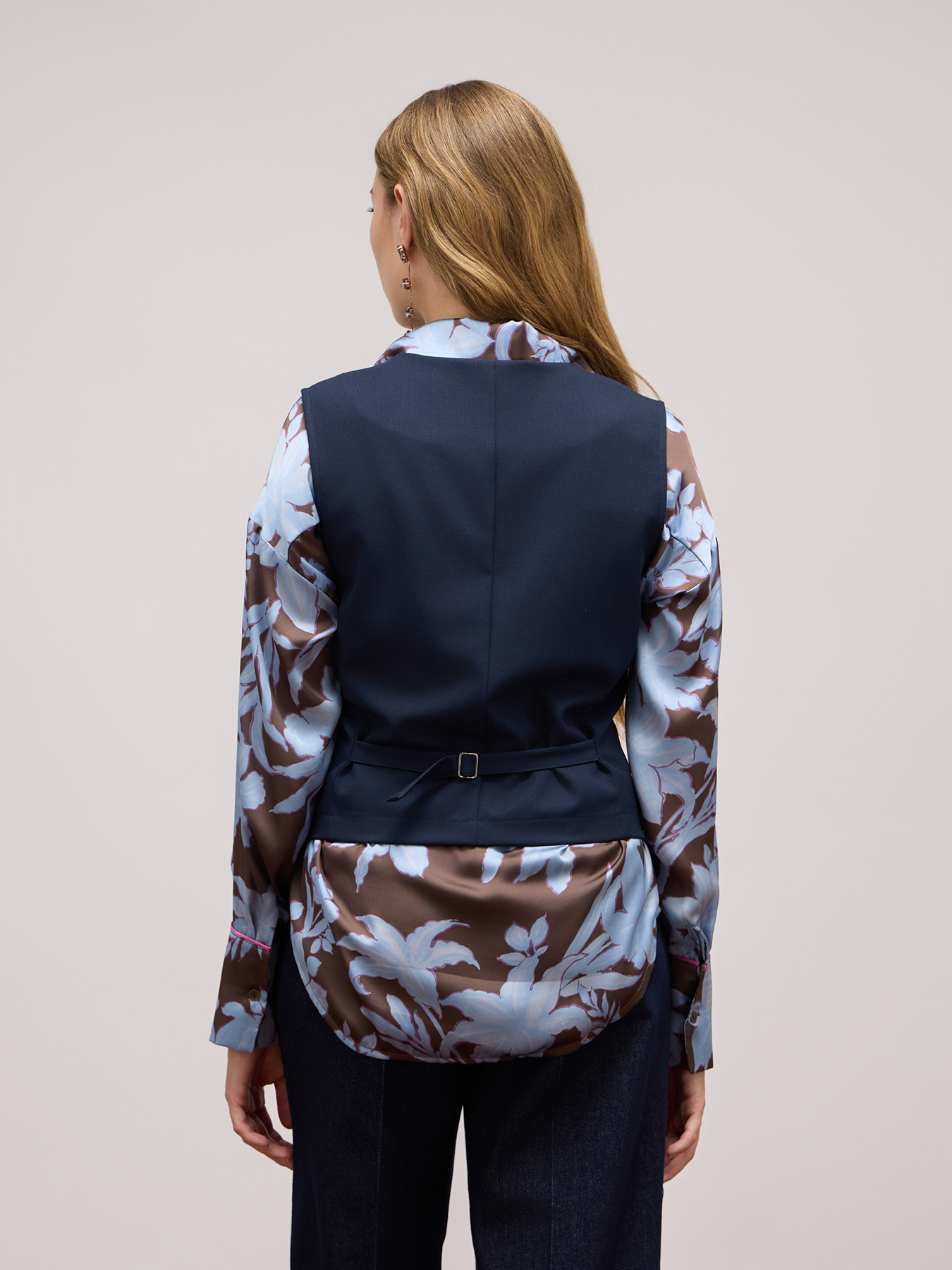 Weste mit Kn&ouml;pfen image number 2