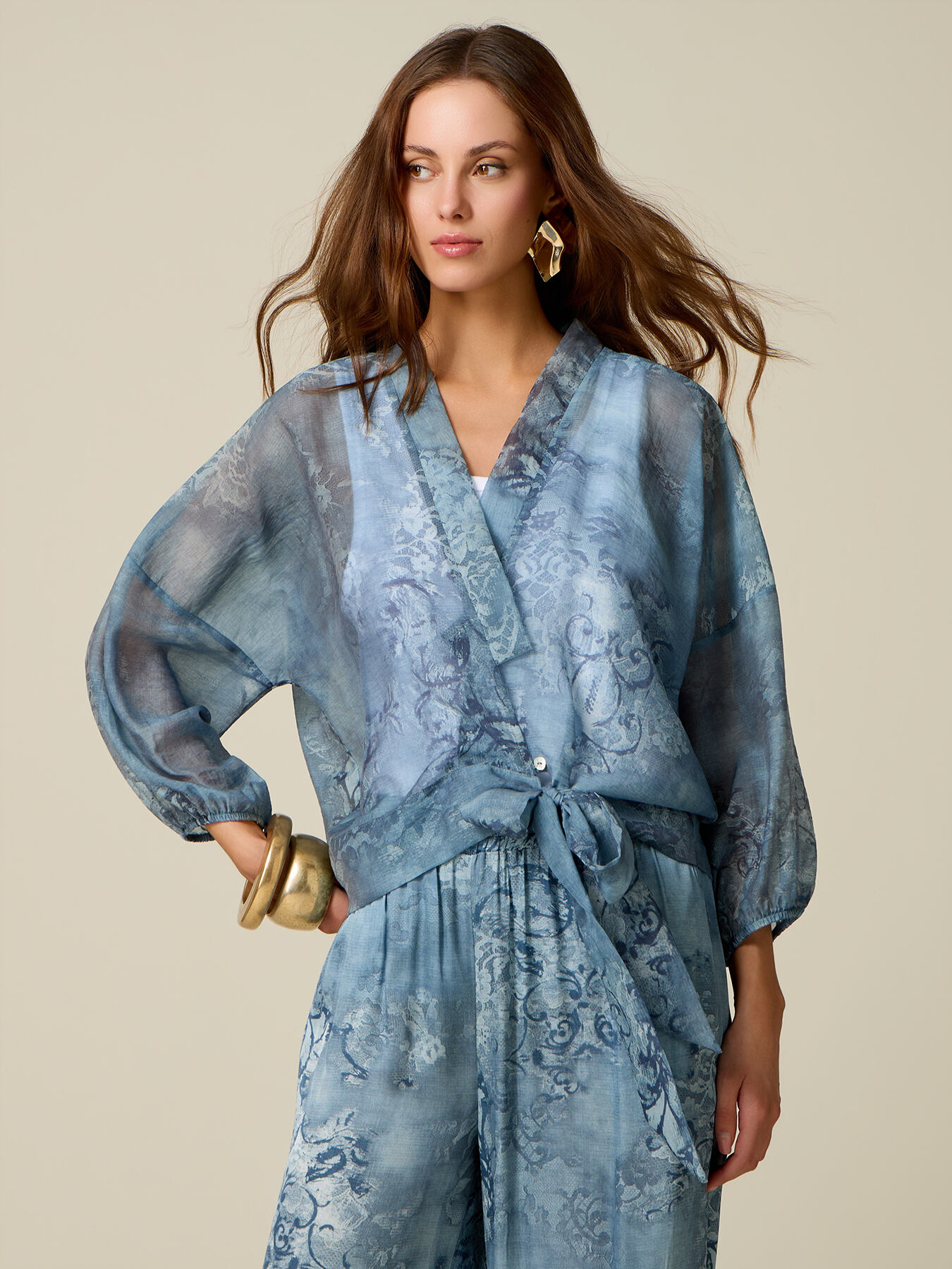 Camisa tipo kimono con nudo image number 0