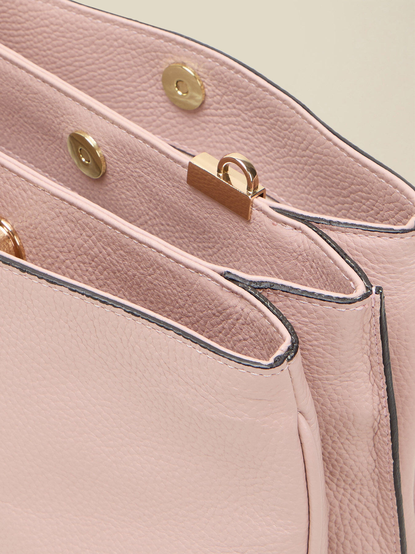 Genuine leather shoulder bag image number 3