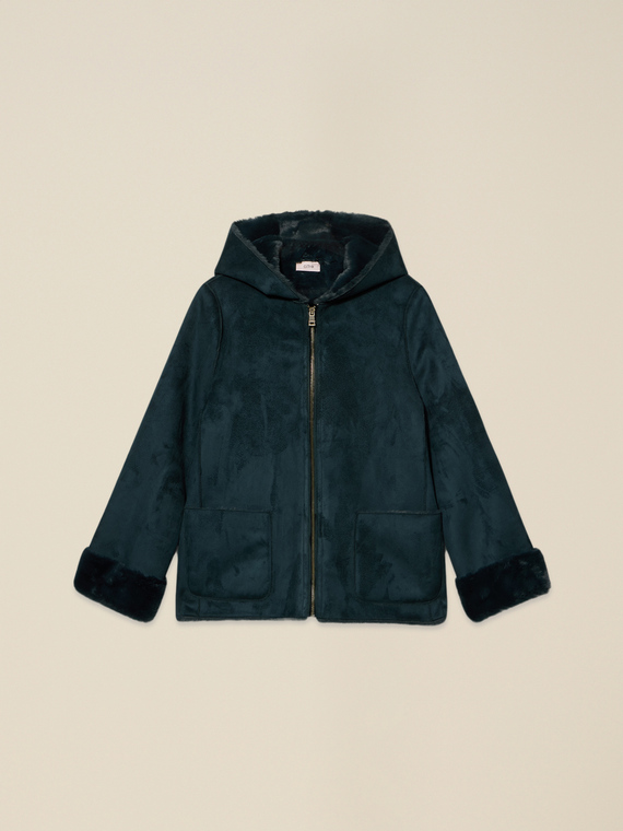 Parka en tejido suave con capucha