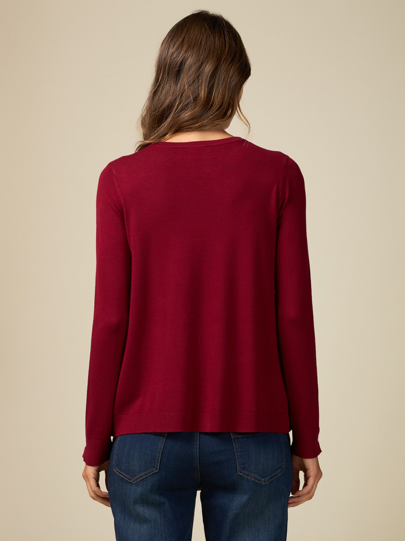 Pull ras-du-cou avec boutons bijoux image number 1