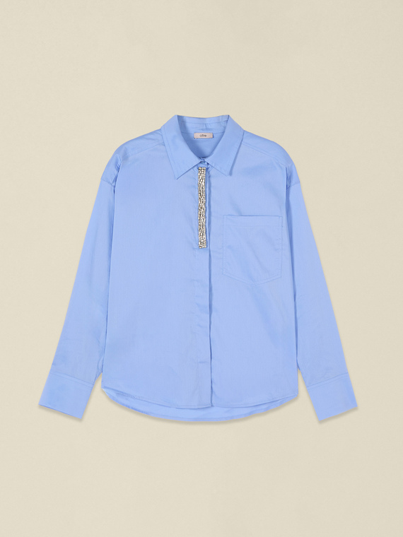 Camisa de popelina con bordado de joya