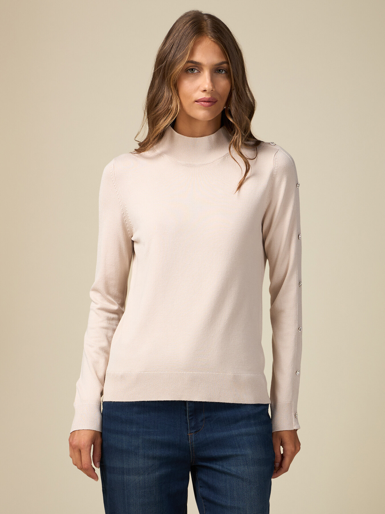 Pullover mit Rundhalsausschnitt und Schmuckkn&ouml;pfen image number 0