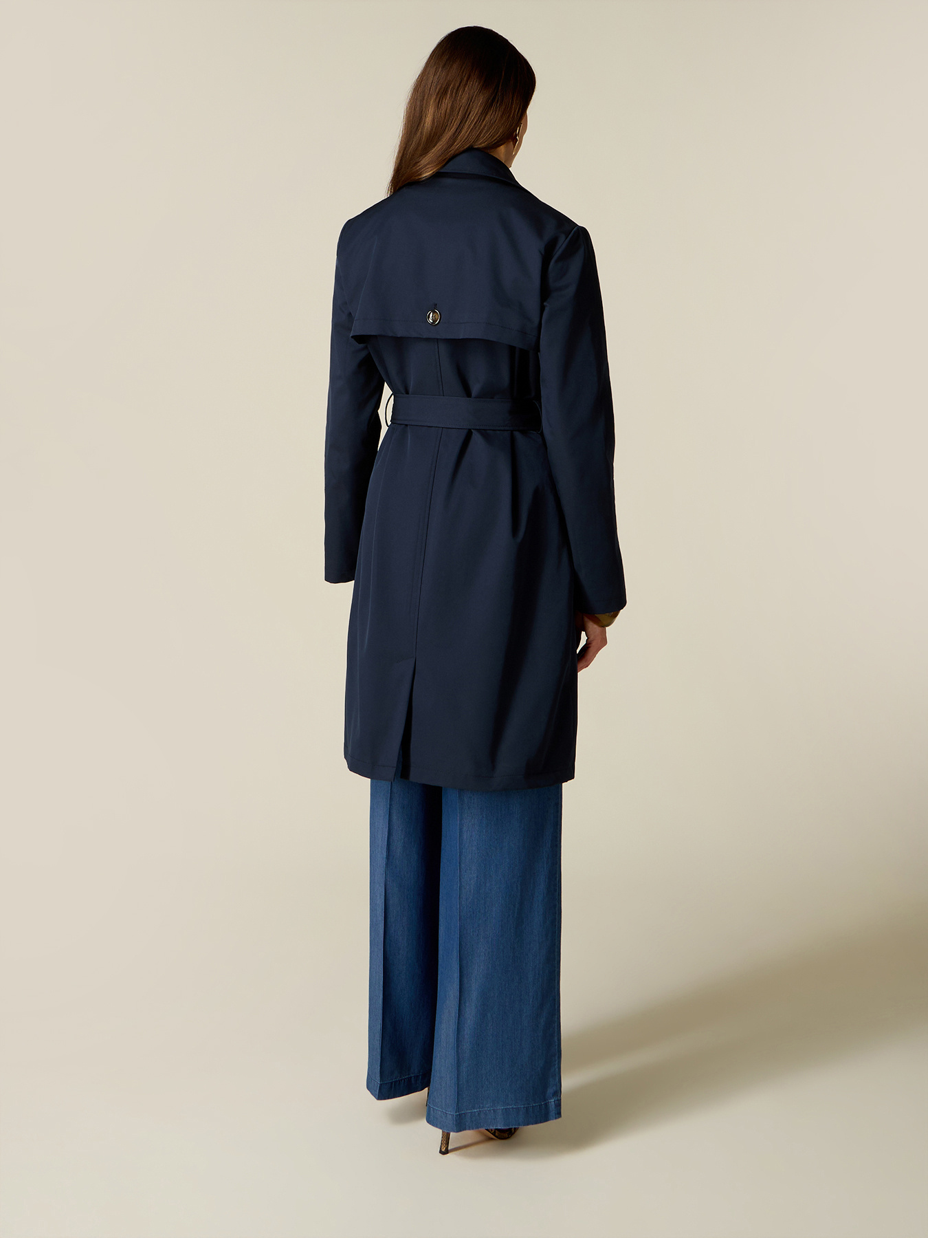 Double-breasted trench coat with belt image number 1