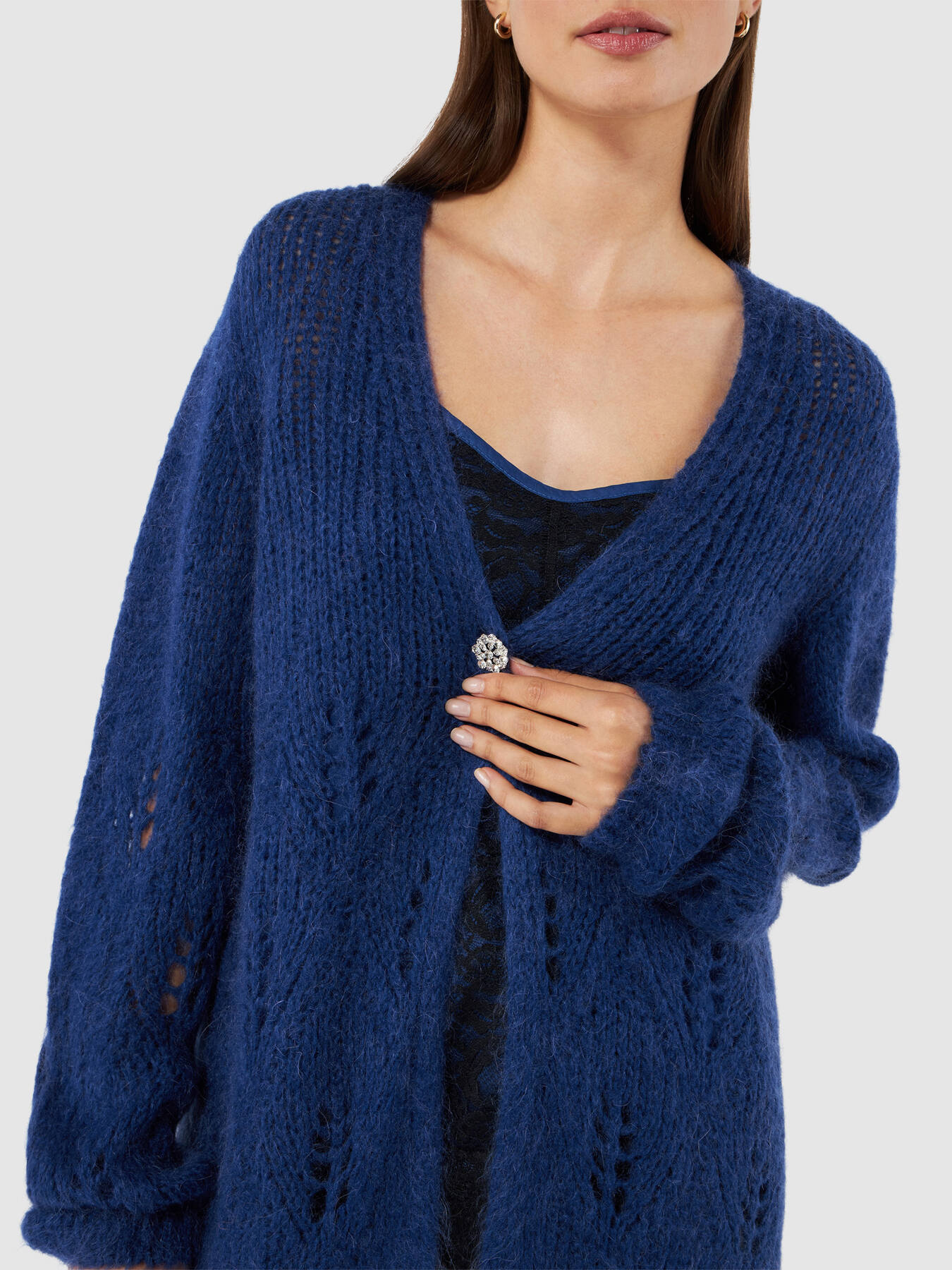 Cardigan en mohair m&eacute;lang&eacute; avec bouton bijou image number 2