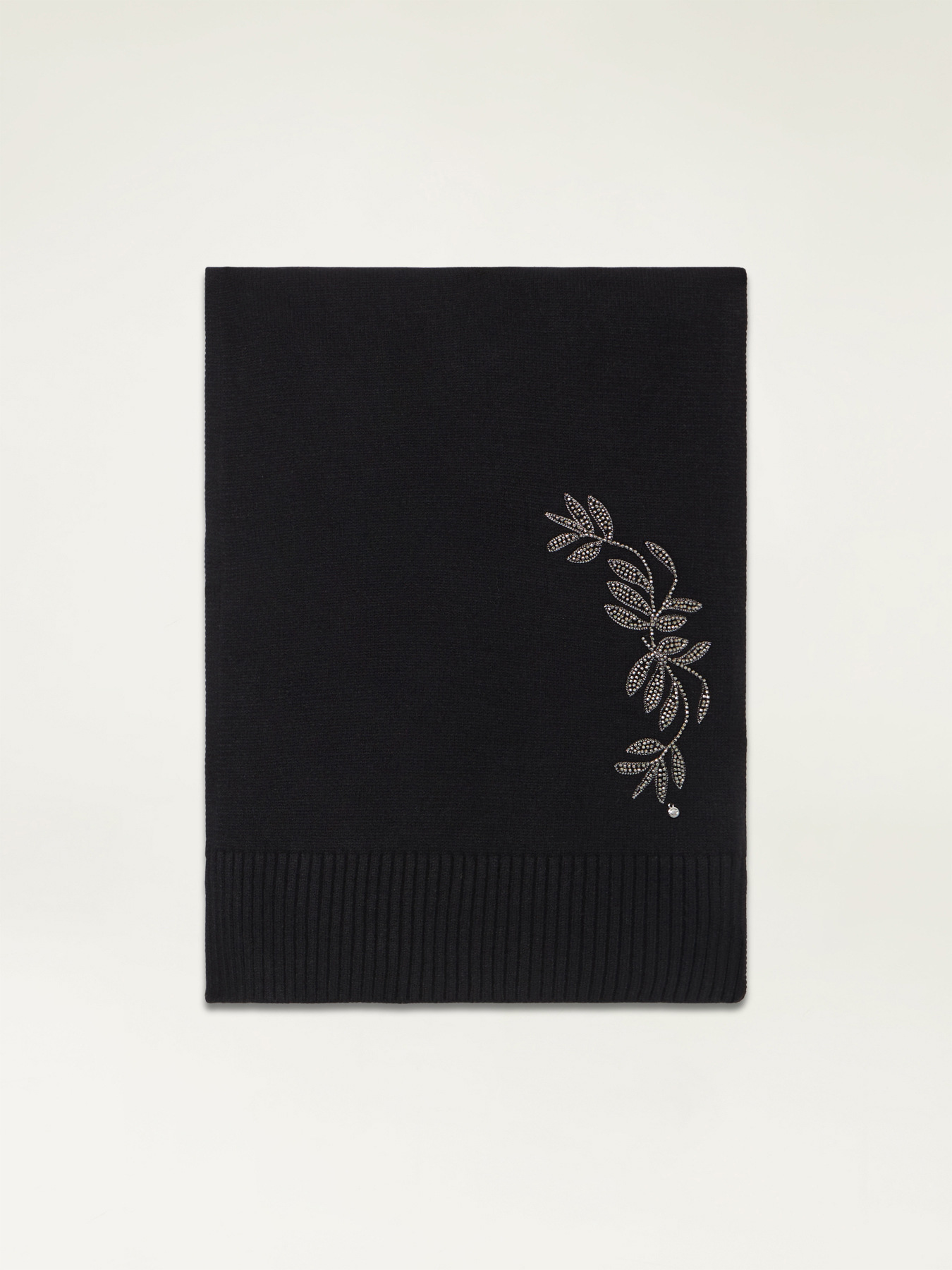 Pullover mit Schmuckstickerei image number 1