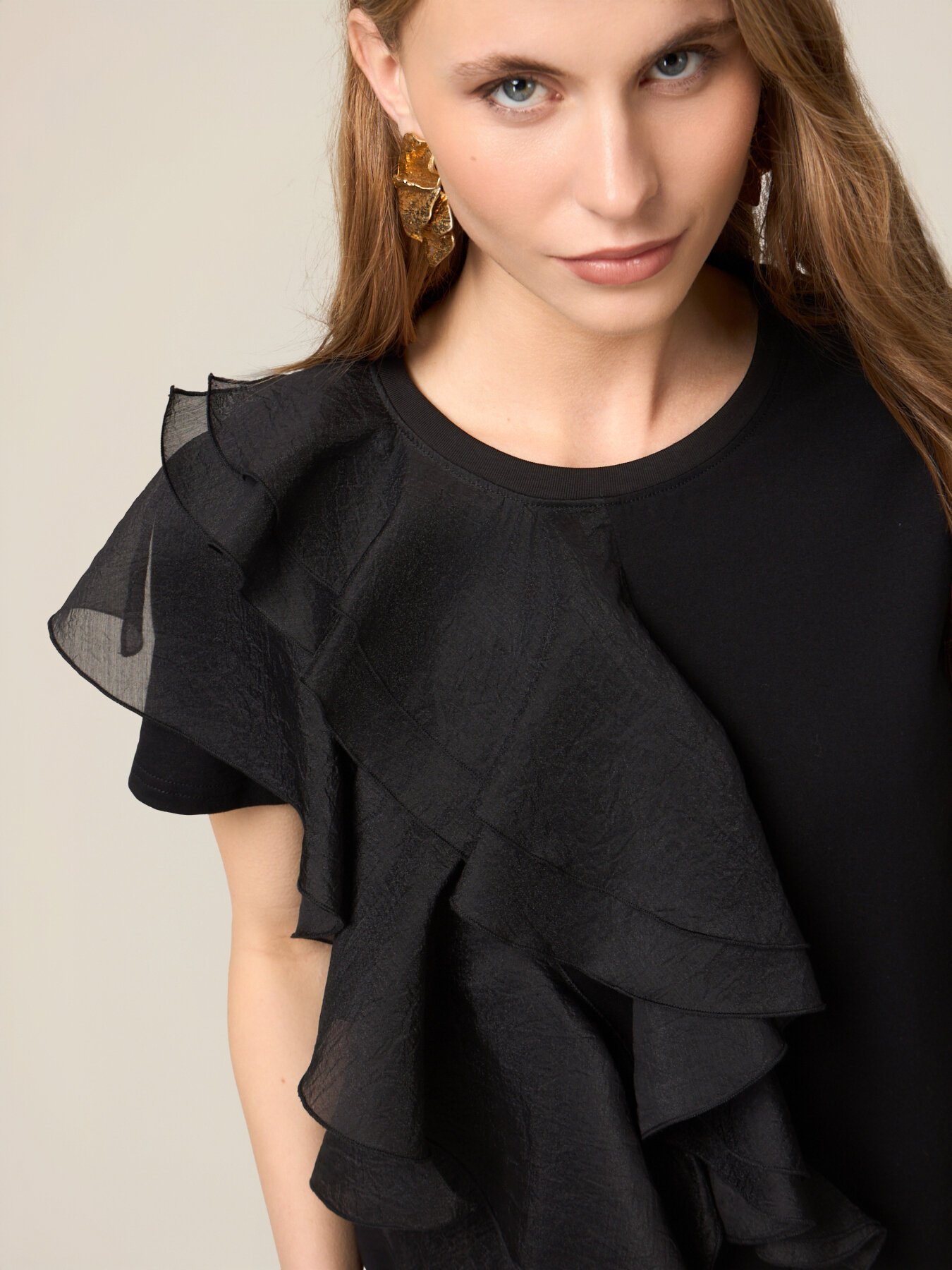 T-shirt con maxi volant image number 2