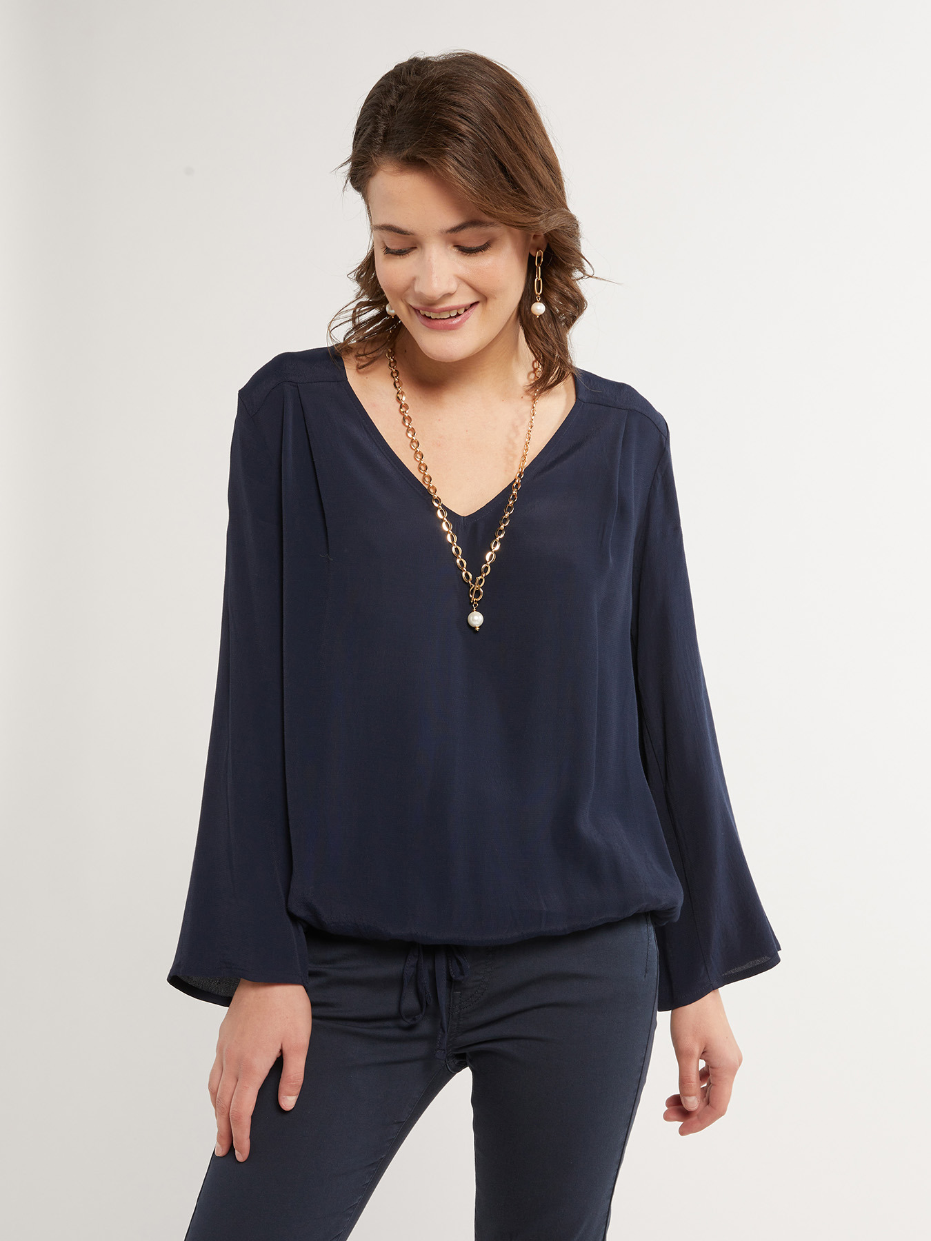 Bluse mit V-Ausschnitt aus Bio-Viskose image number 0