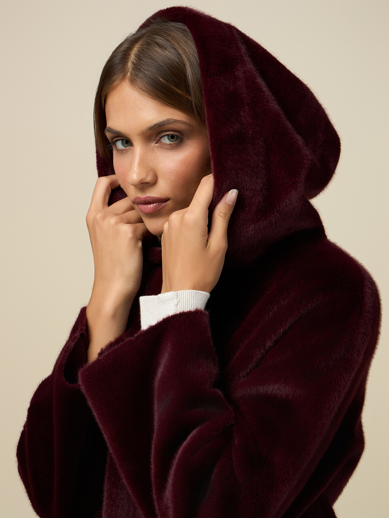 Hooded teddy bear jacket image number 2