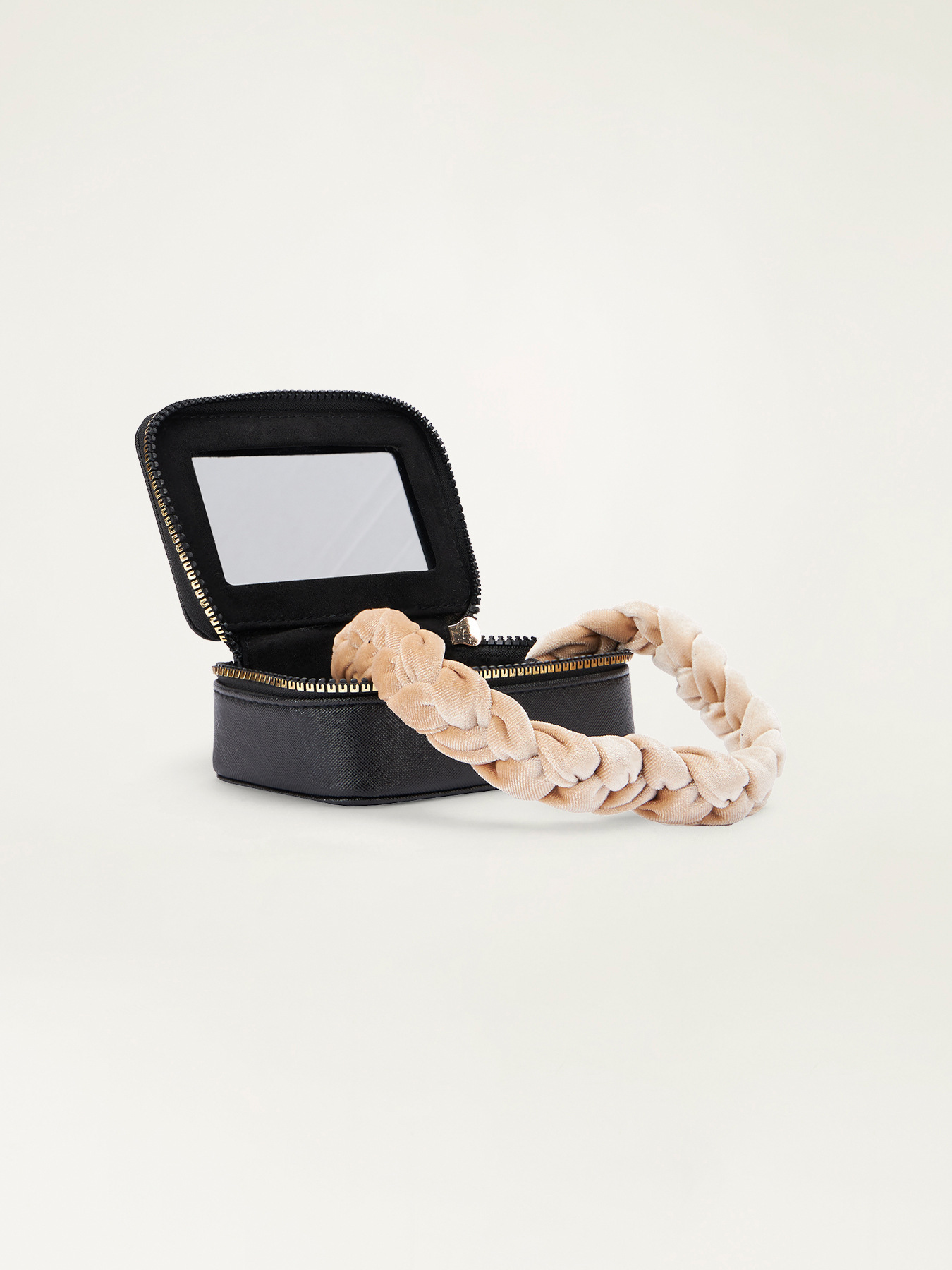 Mini pouch con fascia per capelli image number 0