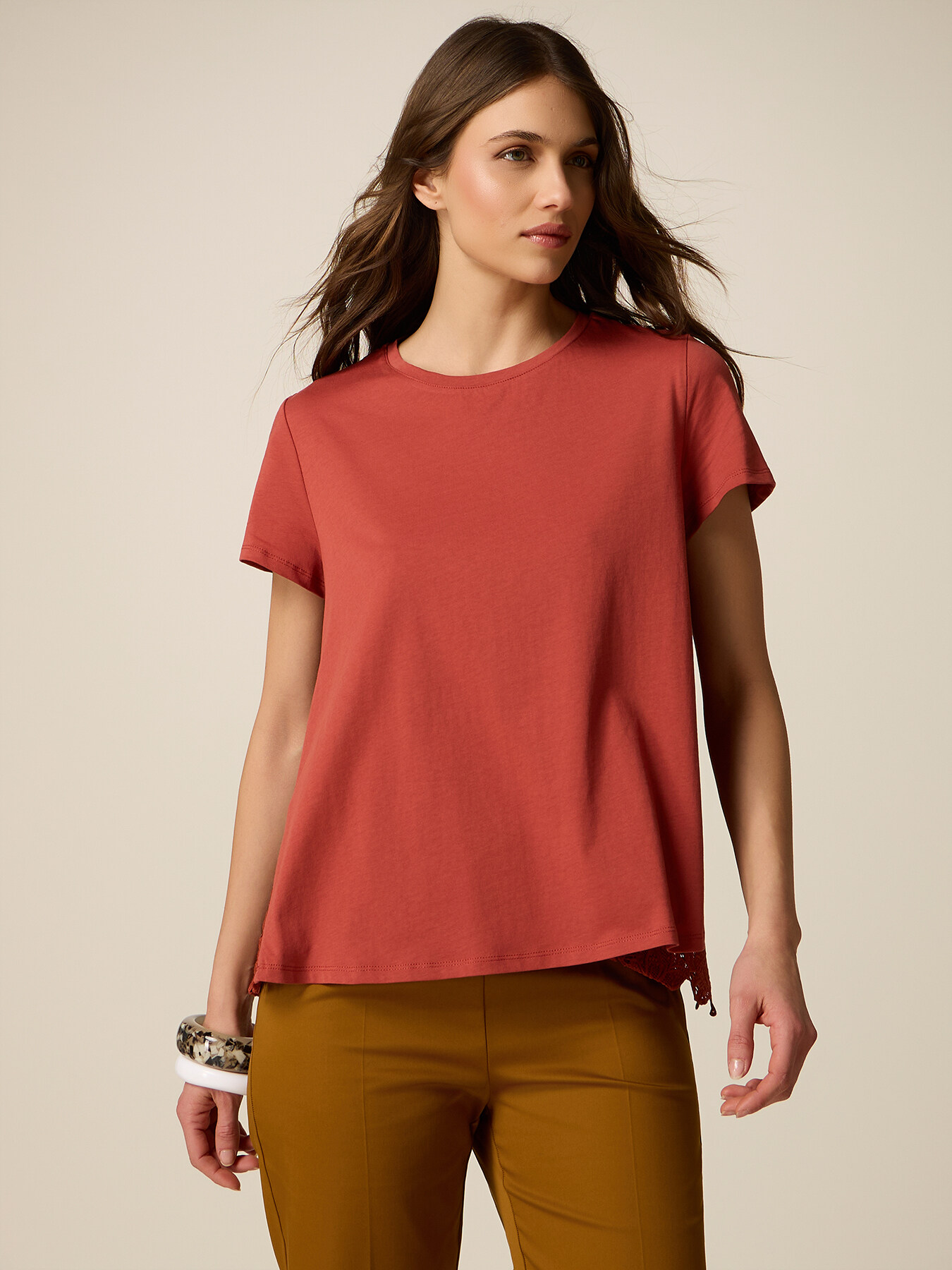 T-shirt con parte dietro in pizzo image number 0
