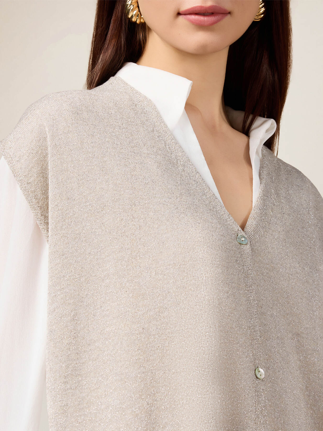 C&aacute;rdigan sin mangas de hilo lurex image number 2