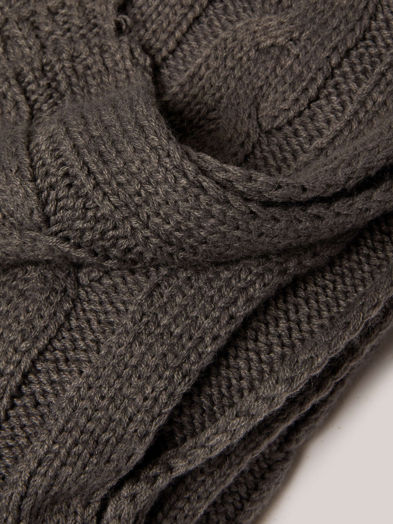 Decke aus Wollgemisch mit Zopfmuster image number 1