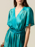 Langes Kleid aus gemustertem Satin image number 2