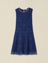Spitzenkleid mit Schmuckdetail image number 3