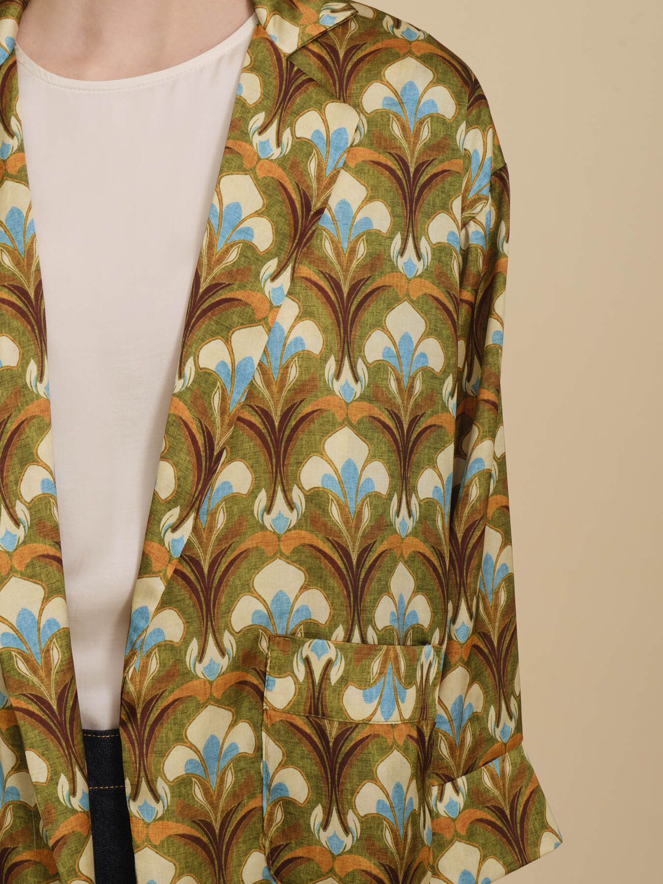 Chaqueta vaporosa con estampado image number 2