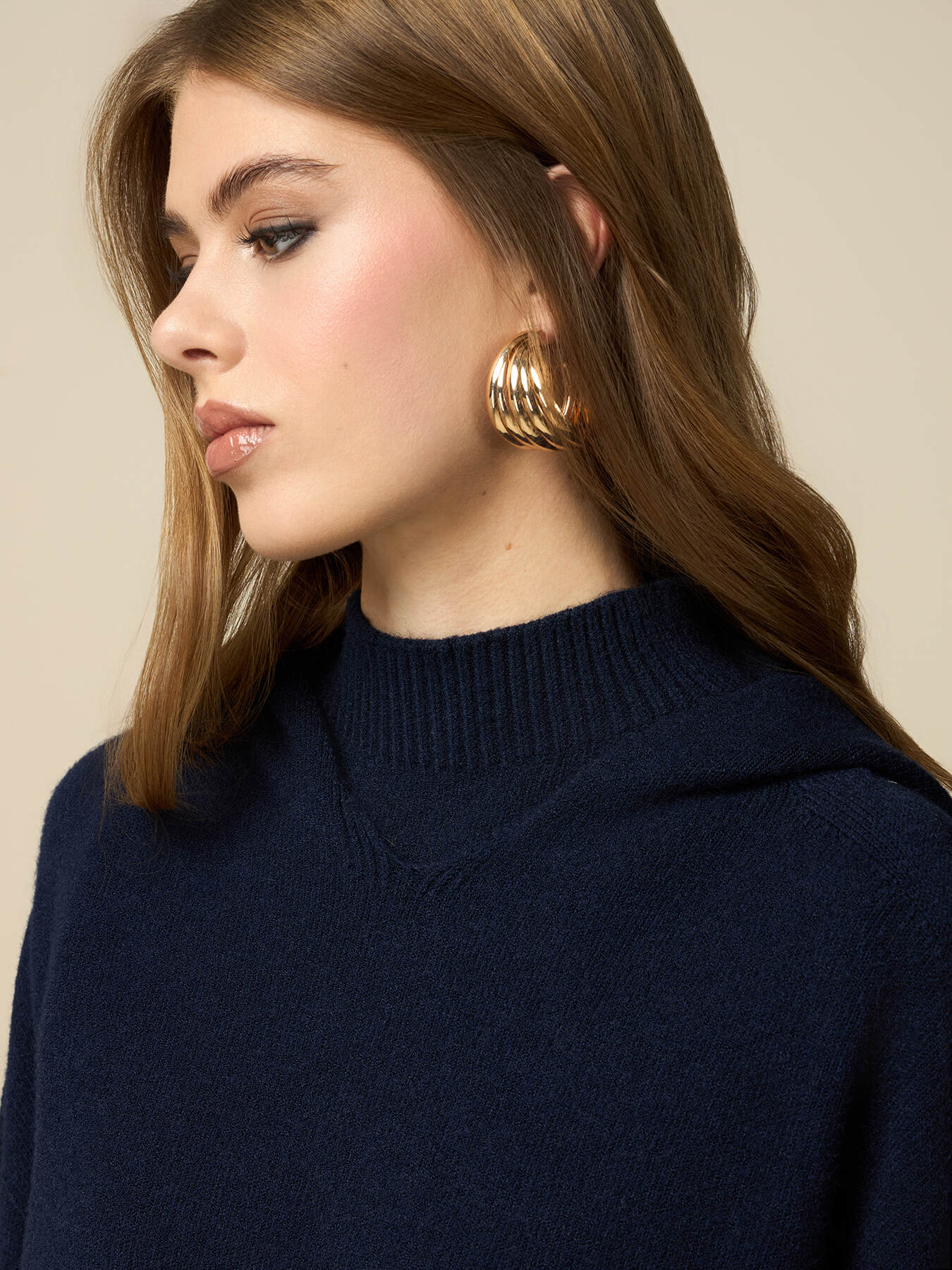 Pull oversize &agrave; capuche image number 2