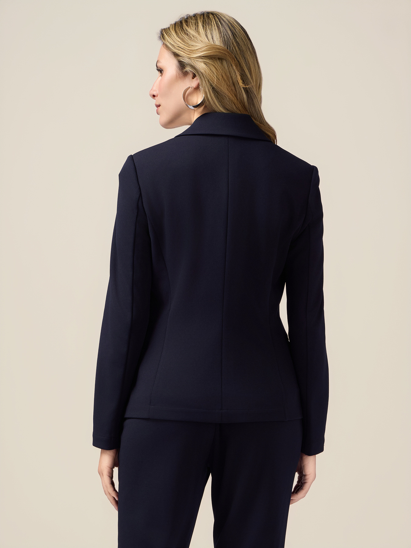 Giacca blazer in tessuto scuba cr&ecirc;pe image number 1