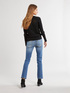 Little flared Jeans mit Stickerei image number 1