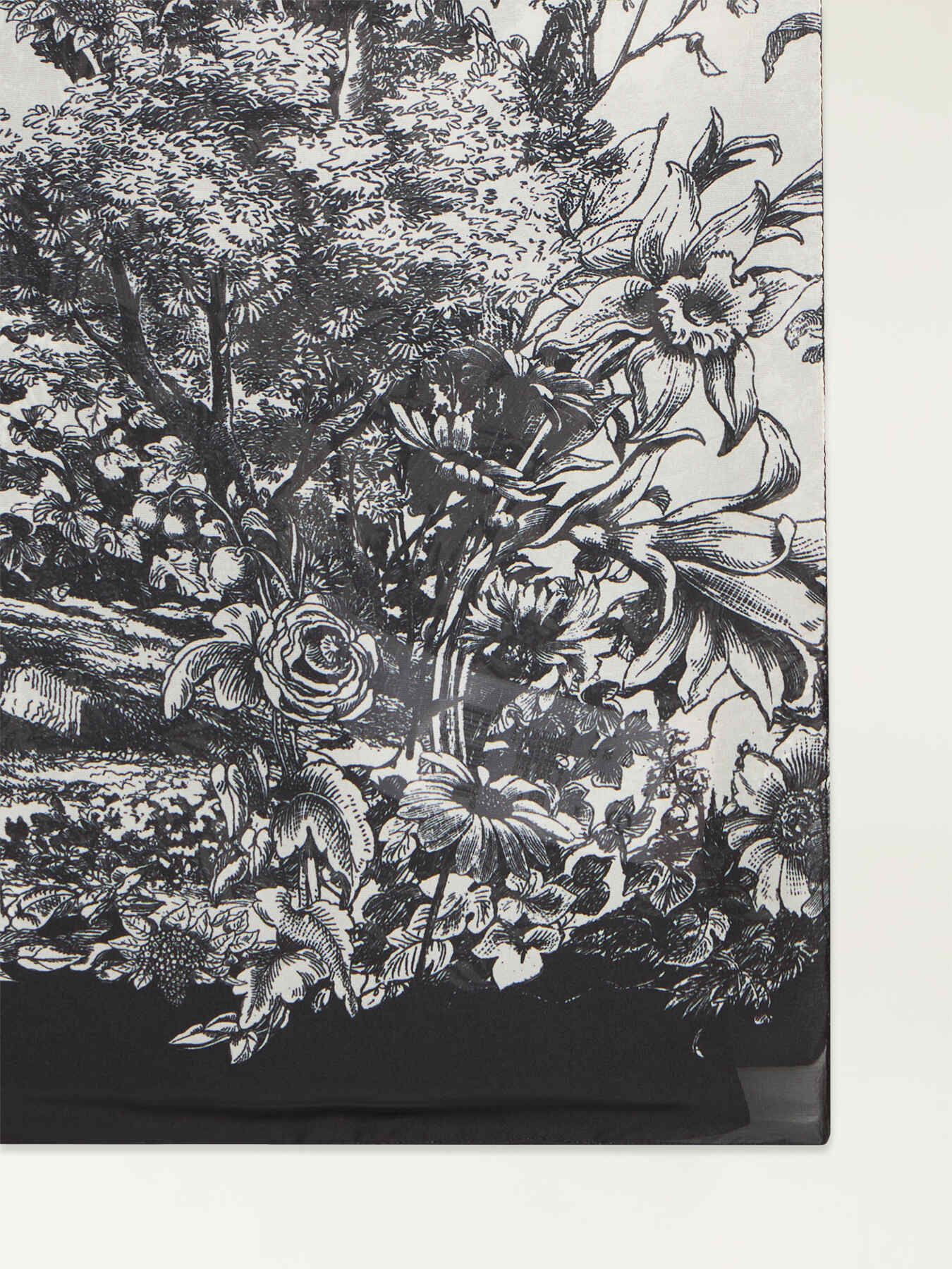 Patterned satin scarf image number 2