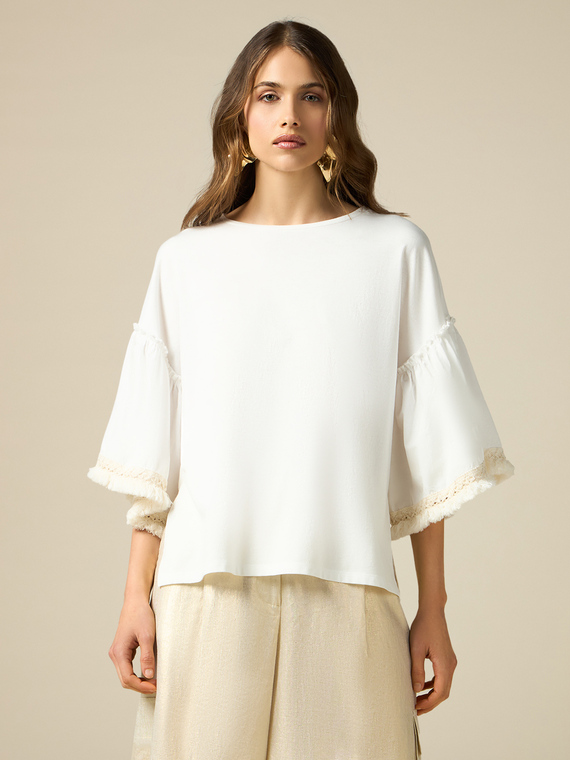 T-shirt with decorated oversized sleeves