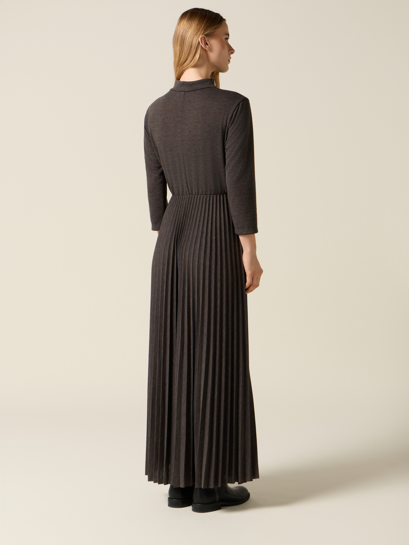 Viscose blend flare dress with brooch image number 1