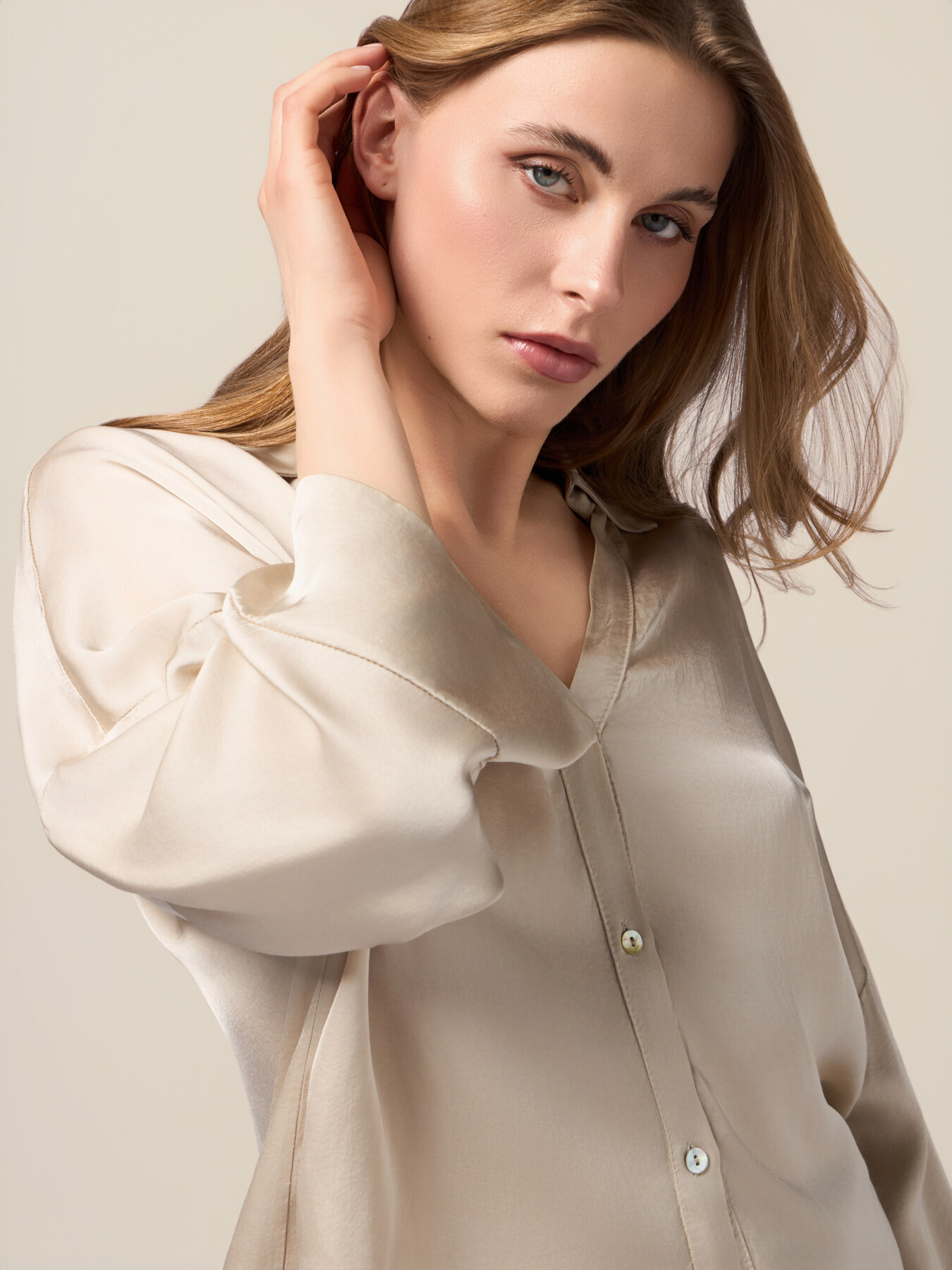 Viskose-Satin-Bluse image number 2