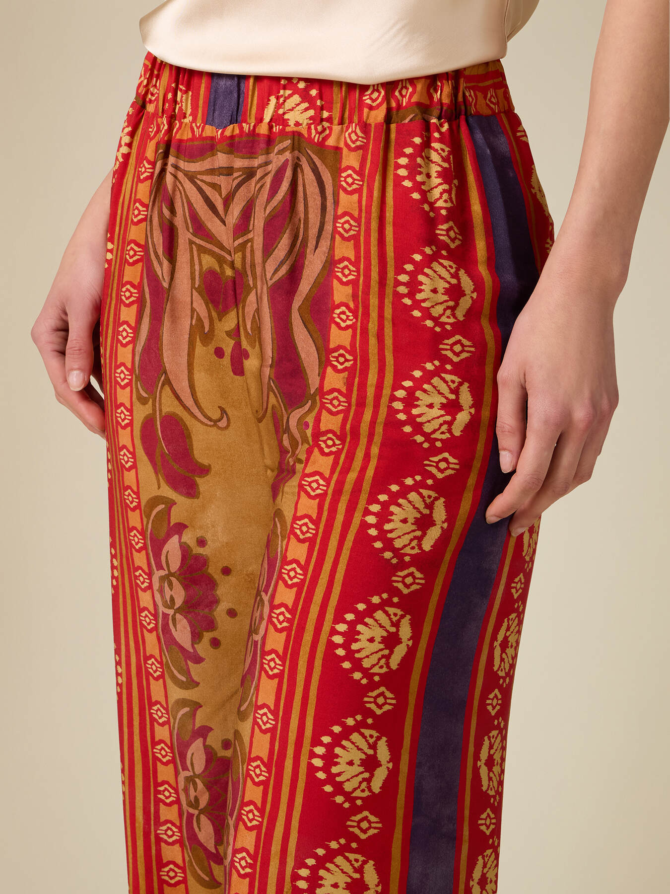 Flowing viscose trousers image number 2