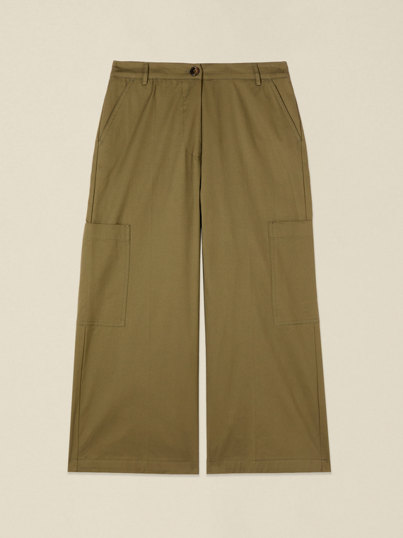 Cropped cargo pants