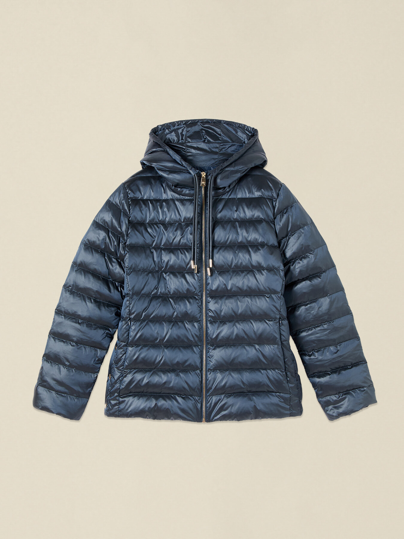 Lightweight hooded down jacket image number 3
