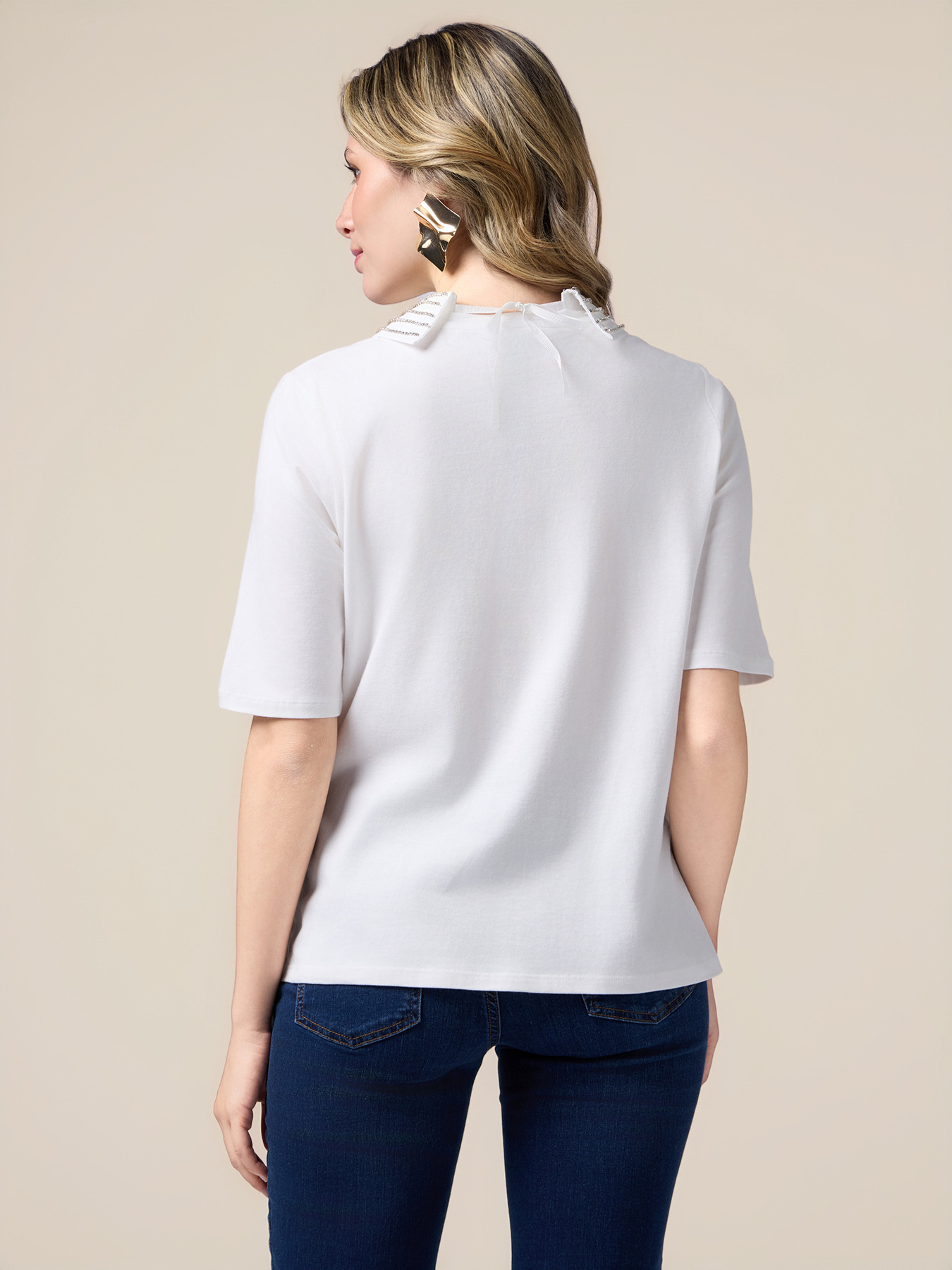 T-shirt maniche corte con colletto gioiello image number 1