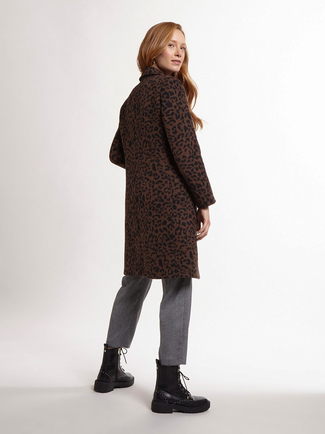 Cappotto a lavorazione animalier image number 1