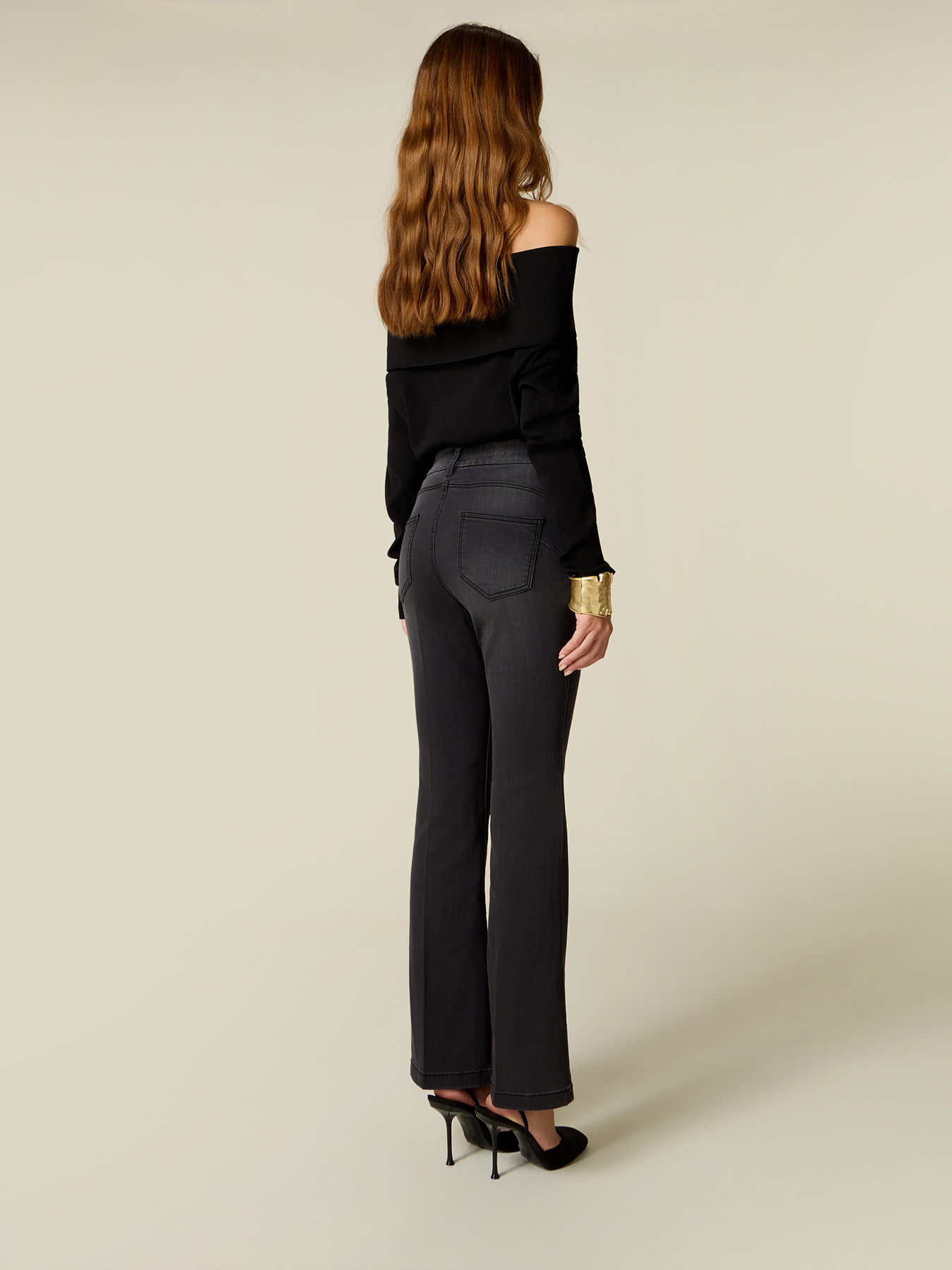 Flared Jeans mit elastischem Bund image number 1
