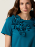 T-shirt con applicazioni floreali image number 2
