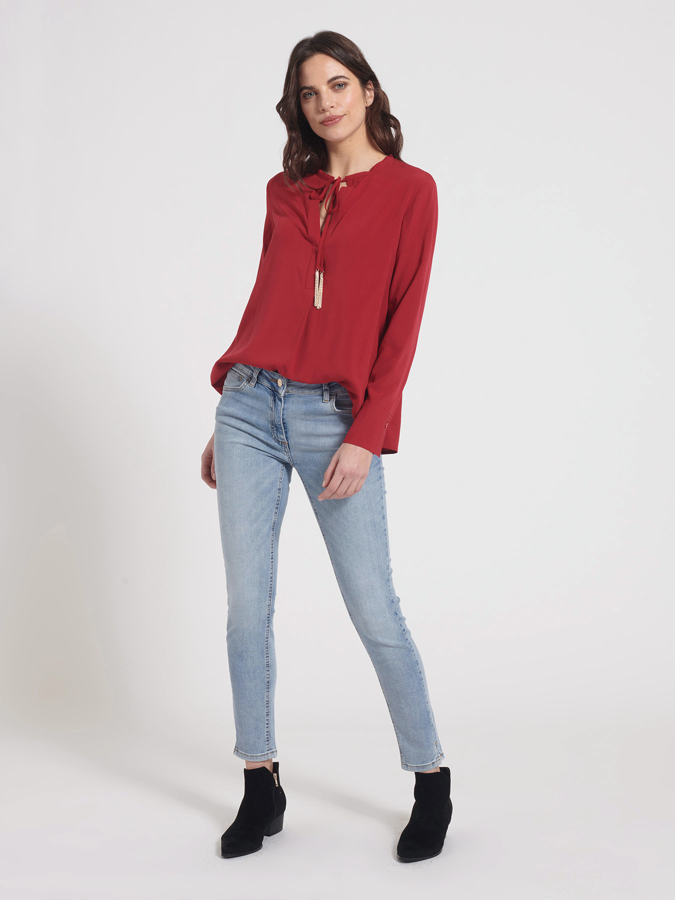 Long-sleeved blouse image number 2