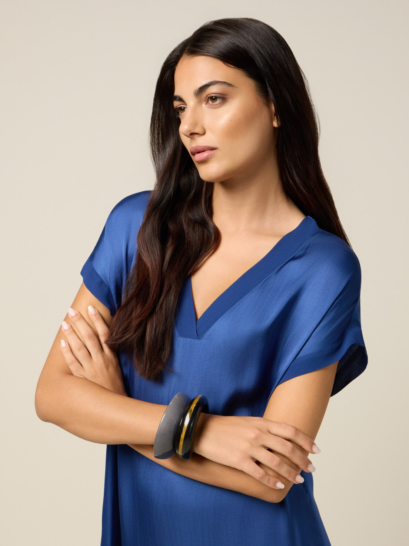 Rochie lungă din satin cu m&acirc;neci tip kimono image number 2