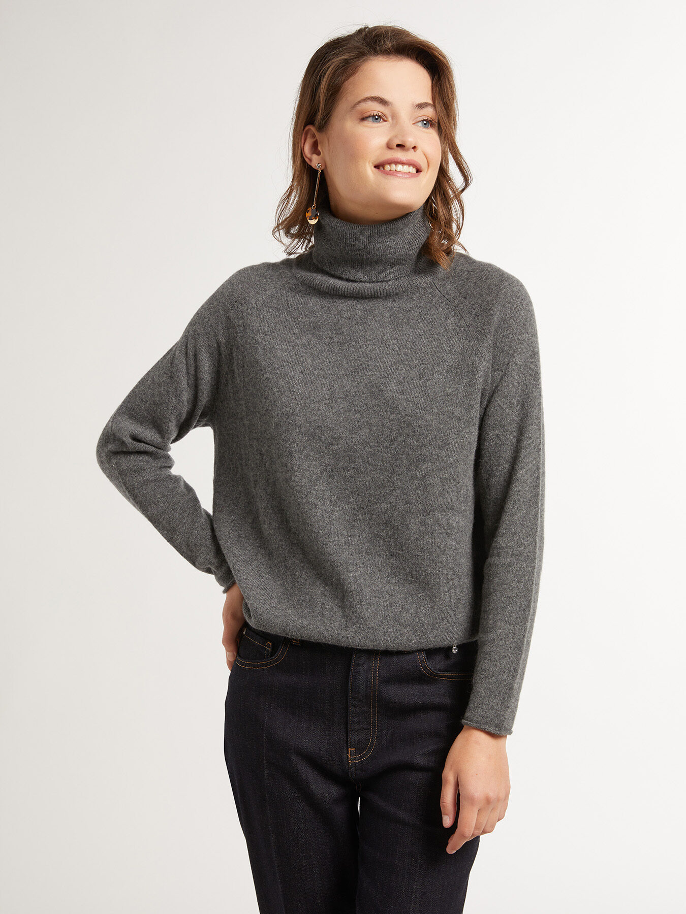 Pure cashmere turtleneck sweater image number 1