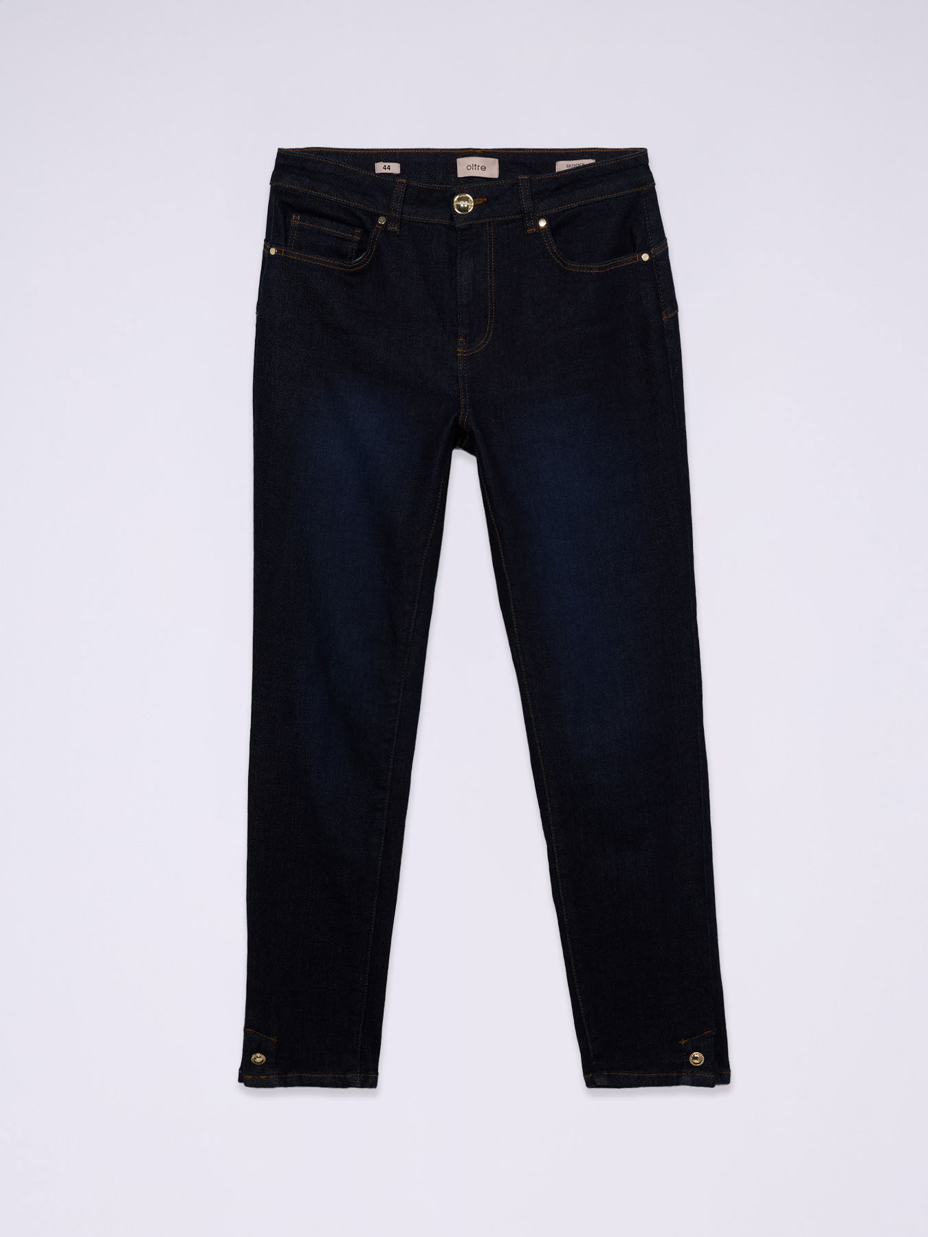 Rinse blue skinny jeans with buttons at the bottom of the leg image number 4