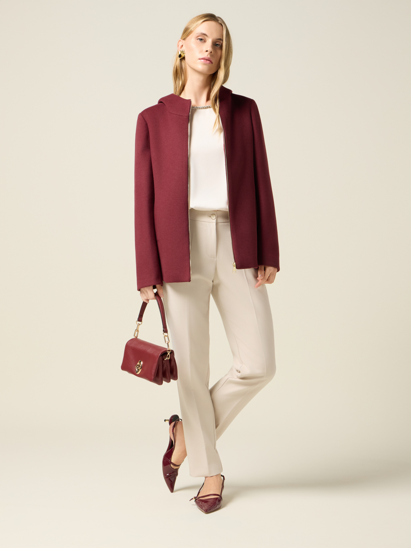Pantalones regulares de tejido crep&eacute; image number 0