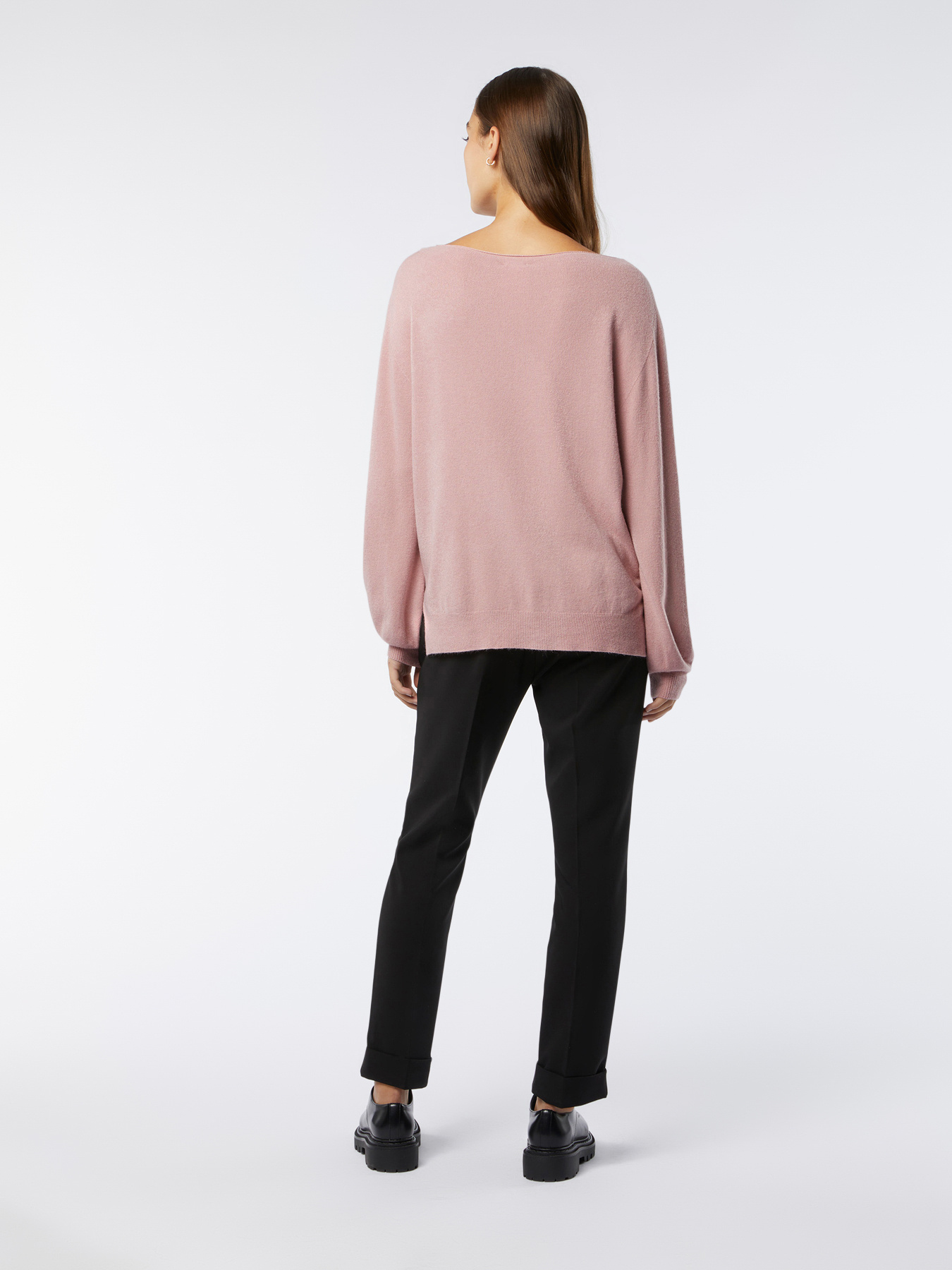 Maglia scollo a barchetta image number 1