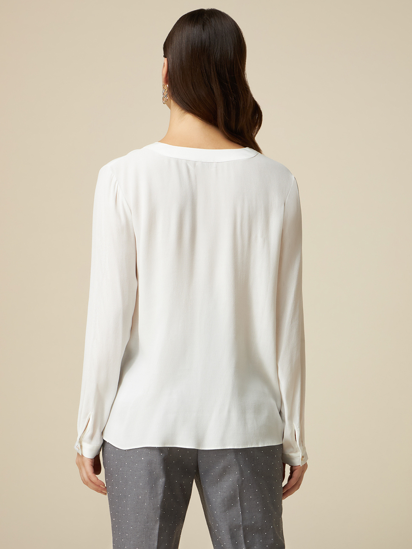 Blusa maniche lunghe con profili in raso image number 1