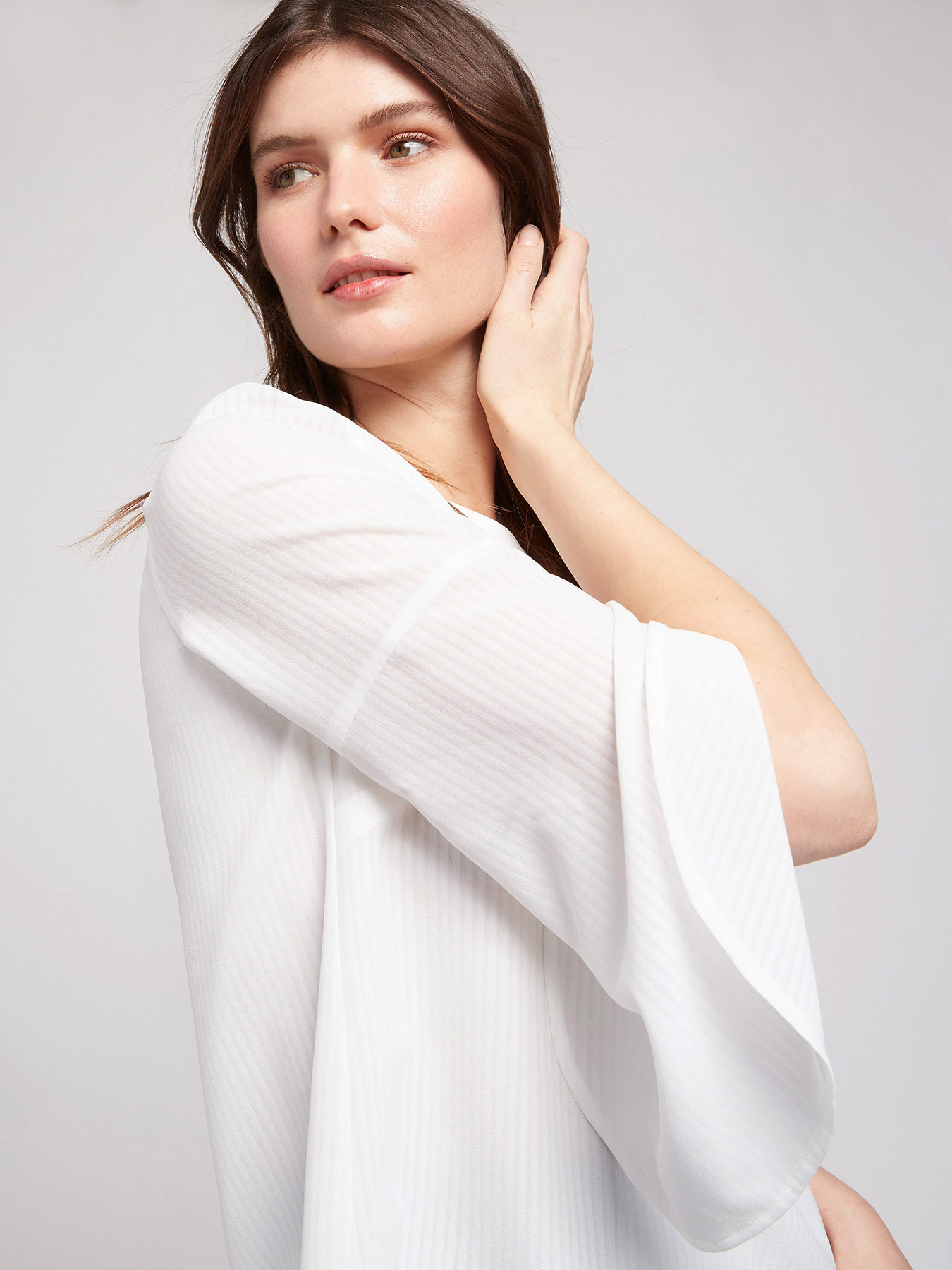 Bluse aus bearbeitetem Gewebe image number 2