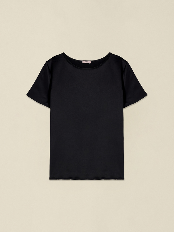 Two-material T-shirt