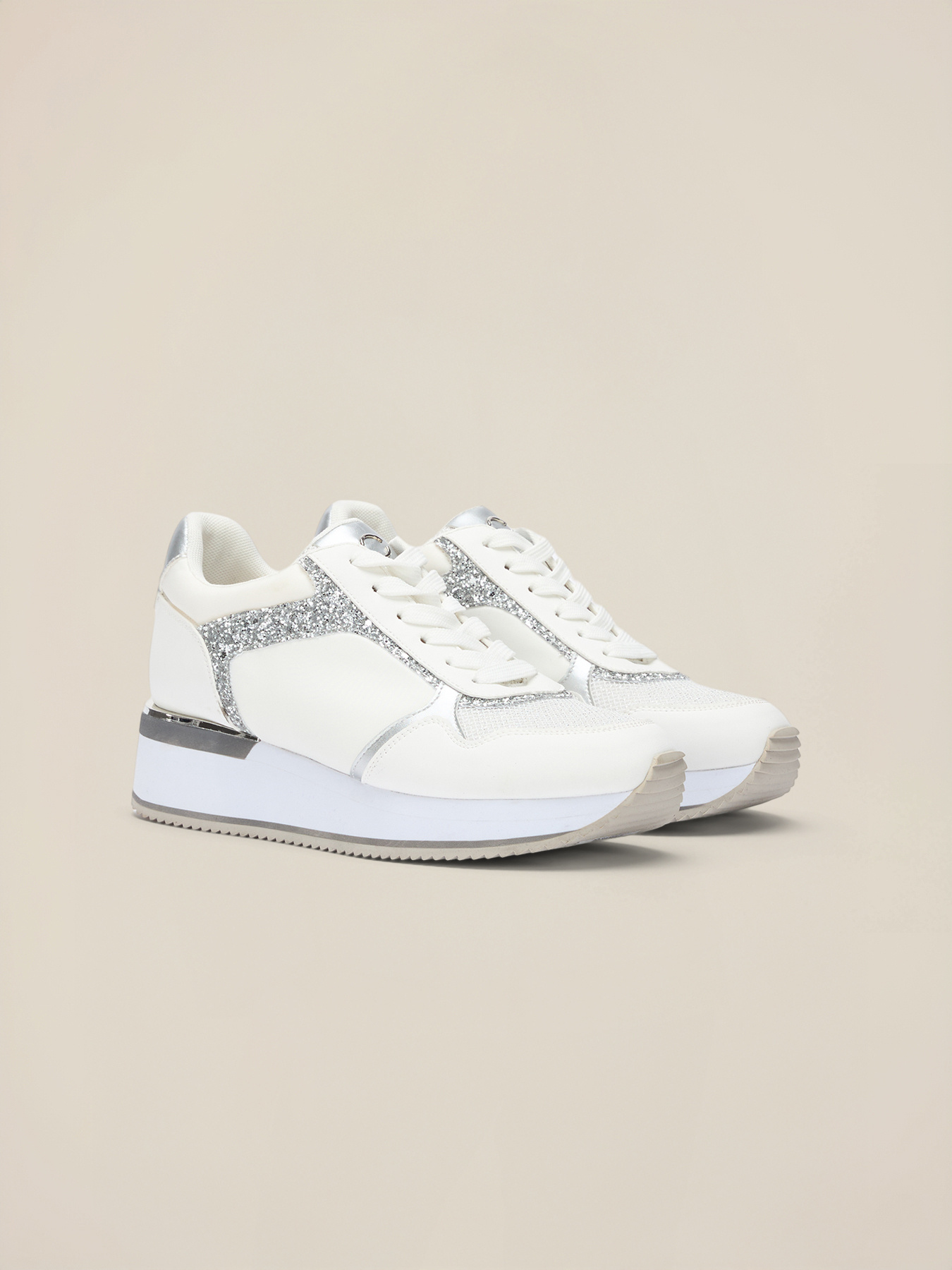 Sneakers mit Glitzerteilen image number 0