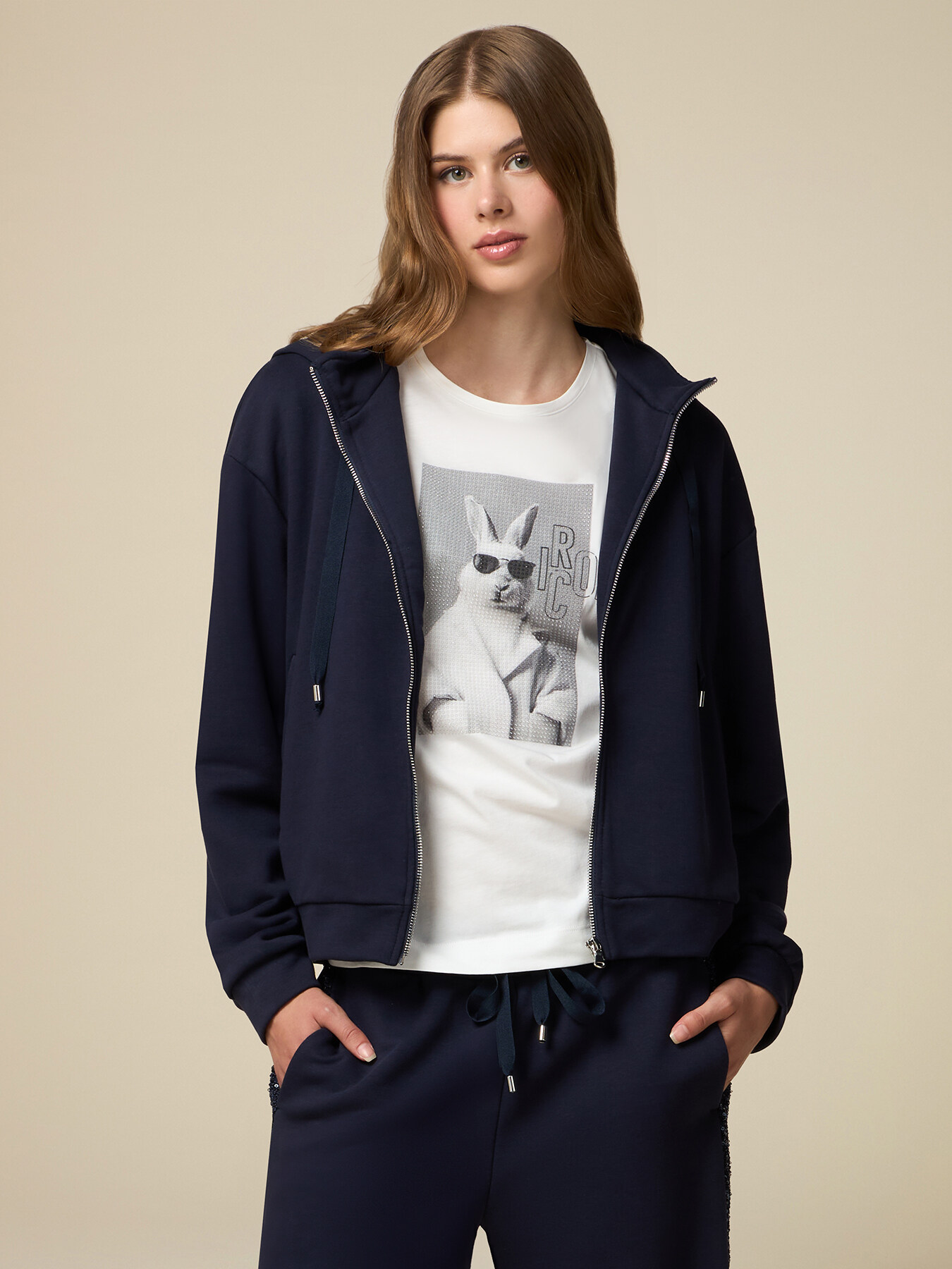 Sequinned hoodie image number 0