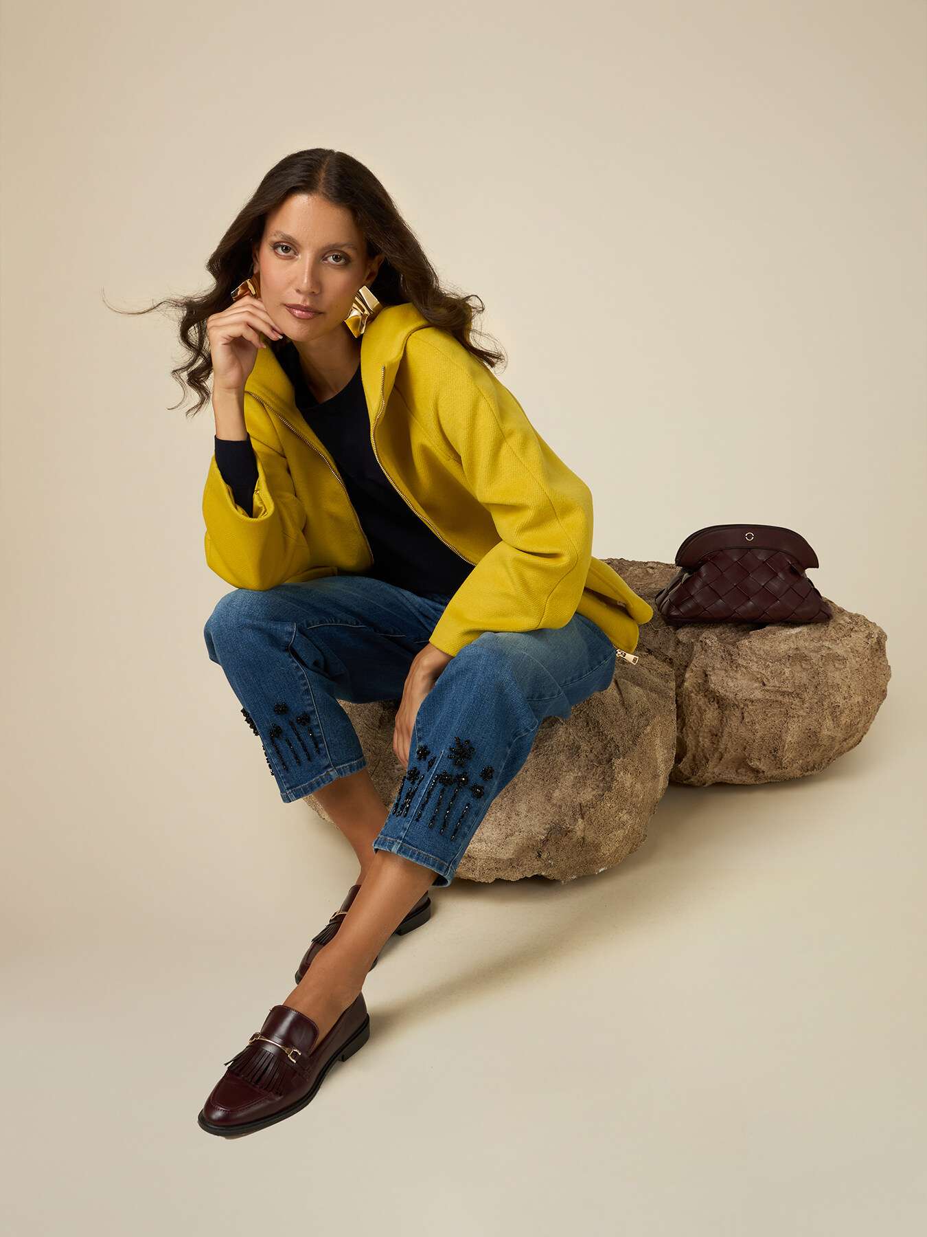 Short coat with hood image number 3