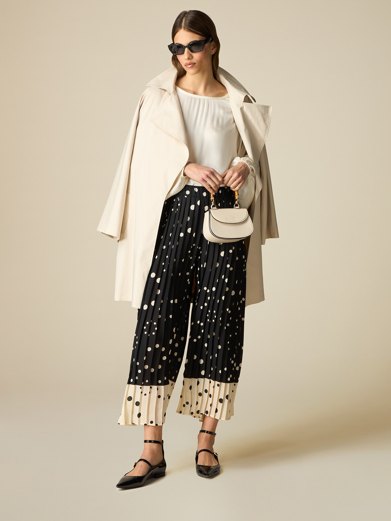 Pantaloni pliss&eacute; cropped fantasia image number 0